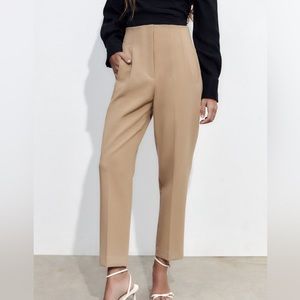 Zara - Pants - M
